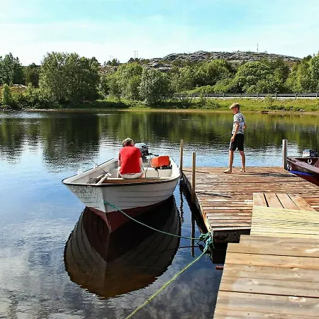Feriehus 12 Person In Kvenvær