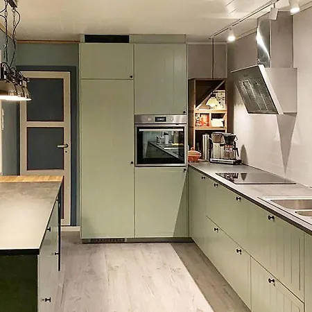 Vakantiehuis 12 Person In Kvenvær